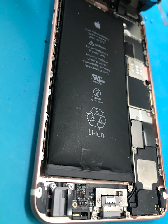 Iphone 電池膨脹換電池 新北 板橋 土城 新莊 樹林手機現場維修